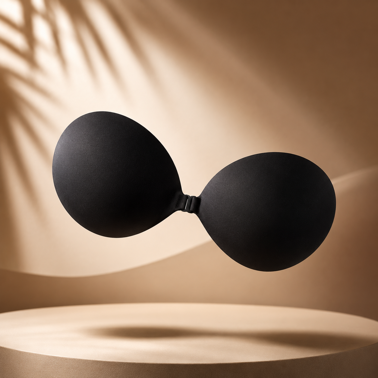 Brasier adhesivo invisible:  Realza tu figura sin incomodidad